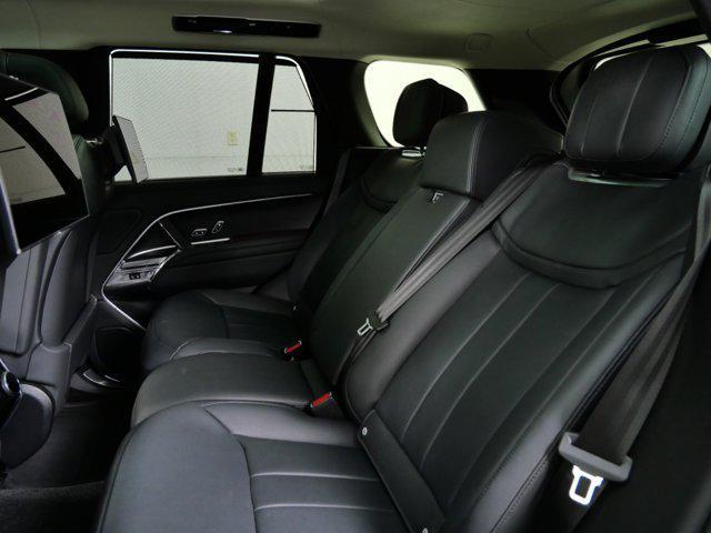 Photo of 2023 Gray Land Rover Range Rover