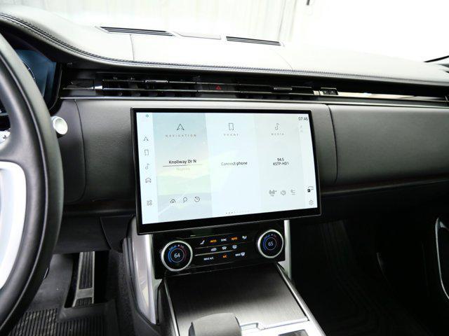 Photo of 2023 Gray Land Rover Range Rover