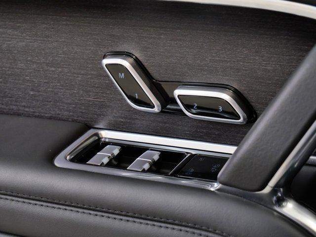 Photo of 2023 Gray Land Rover Range Rover