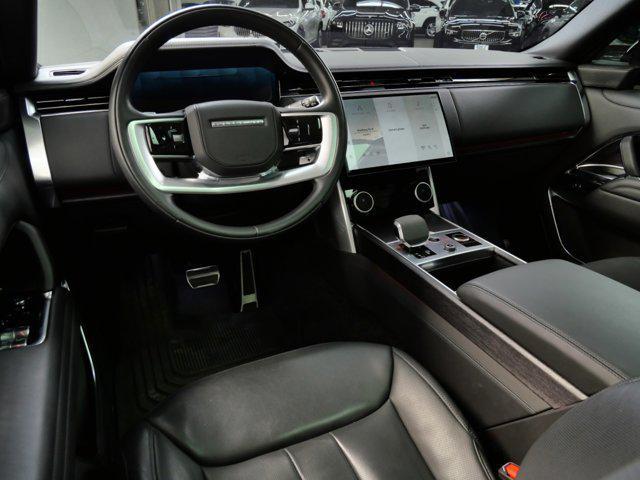 Photo of 2023 Gray Land Rover Range Rover