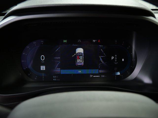 Photo of 2025 Silver Dawn Metallic Volvo XC40