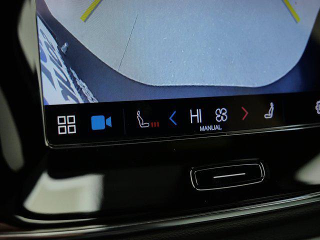 Photo of 2025 Silver Dawn Metallic Volvo XC40