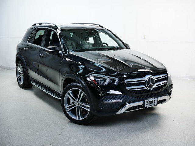 Photo of 2022 Black Mercedes-Benz GLE 350