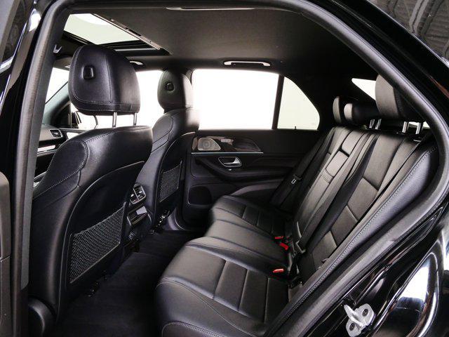 Photo of 2022 Black Mercedes-Benz GLE 350