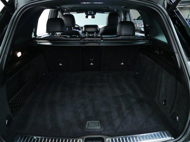 Photo of 2022 Black Mercedes-Benz GLE 350