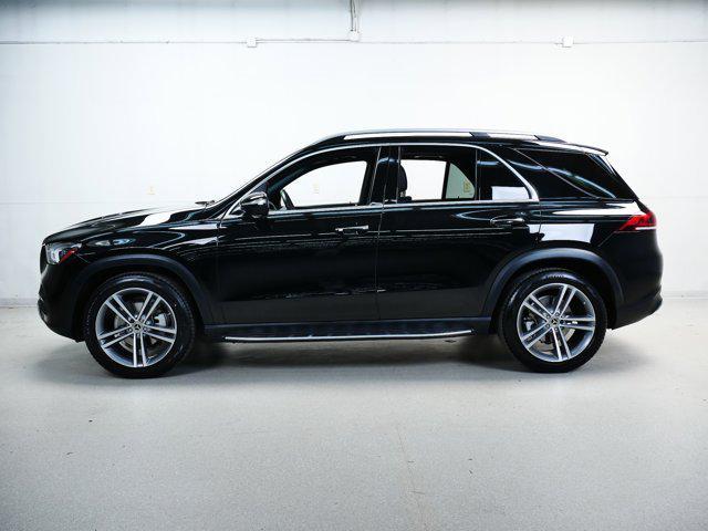 Photo of 2022 Black Mercedes-Benz GLE 350