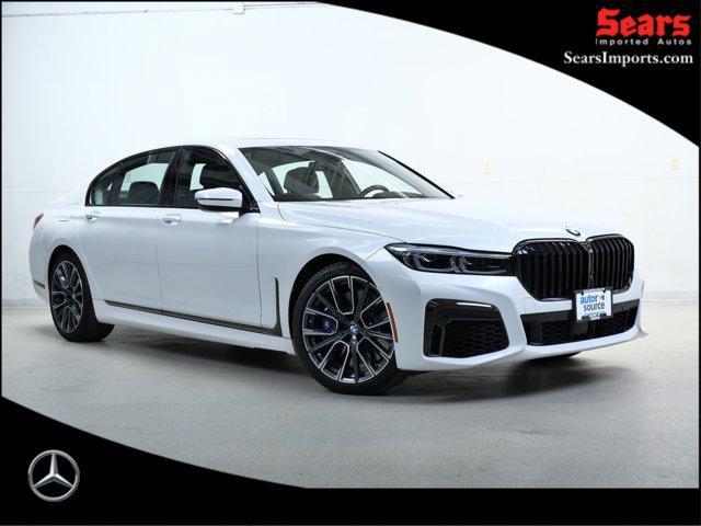 2022 BMW 750