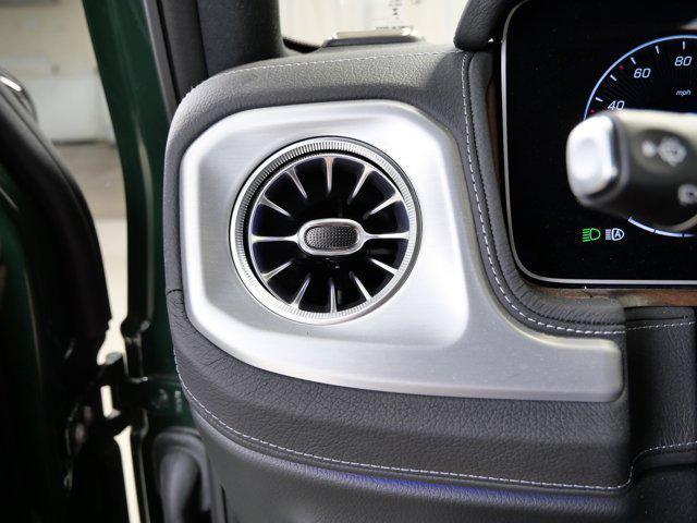Photo of 2025 MANUFAKTUR Deep Green Mercedes-Benz G-Class