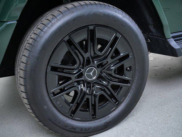 Photo of 2025 MANUFAKTUR Deep Green Mercedes-Benz G-Class