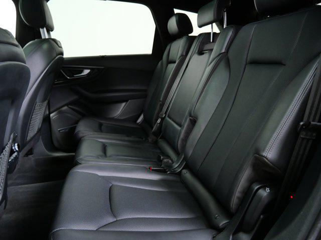 Photo of 2019 Samurai Gray Metallic Audi Q7