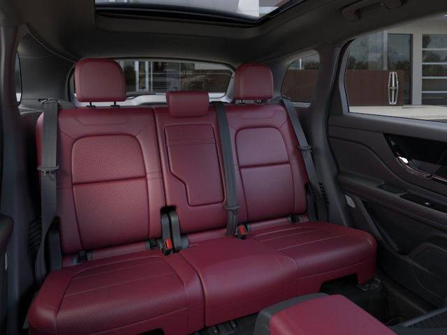 Photo of 2025 Pristine White Lincoln Corsair