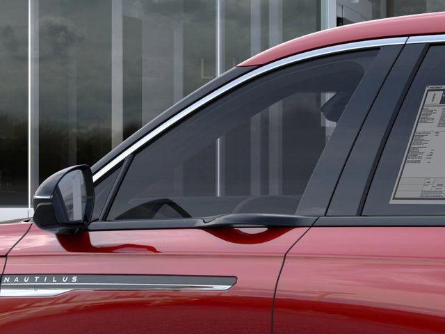 Photo of 2025 Red Carpet Metallic Tinted Clearcoat Lincoln Nautilus