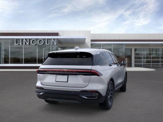 Photo of 2025 Silver Radiance Metallic Lincoln Nautilus