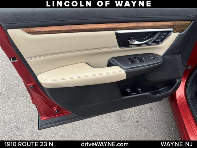 Photo of 2018 Molten Lava Pearl Honda CR-V