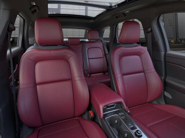 Photo of 2025 Crystal White Lincoln Corsair