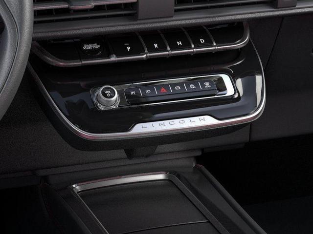 Photo of 2025 Crystal White Lincoln Corsair