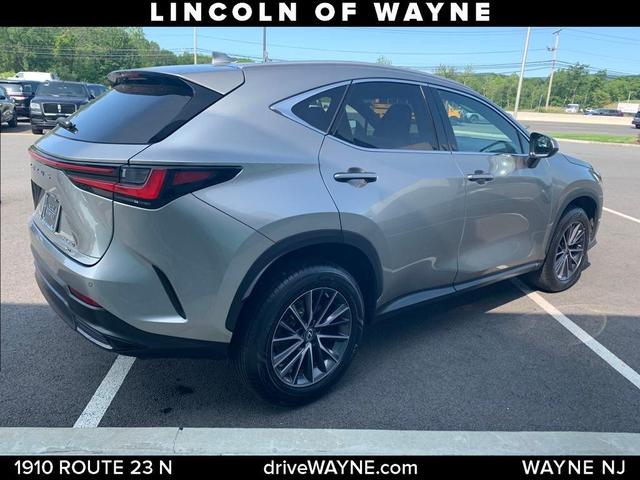 Photo of 2023 Silver Lexus NX 350
