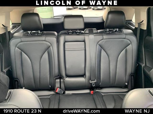 Photo of 2022 Infinite Black Metallic Lincoln Nautilus