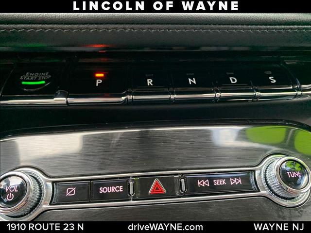 Photo of 2022 Infinite Black Metallic Lincoln Nautilus