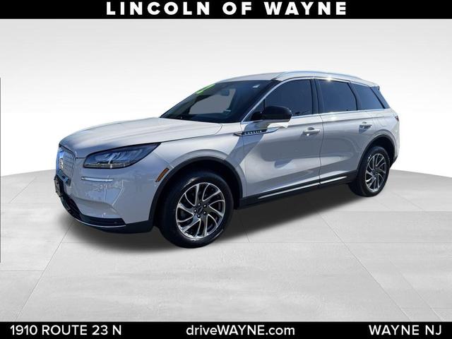 Photo of 2022 Ceramic Pearl Metallic Lincoln Corsair
