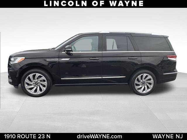 2022 Lincoln Navigator