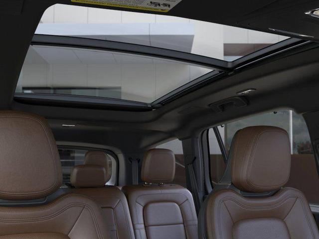 Photo of 2025 Pristine White Lincoln Aviator