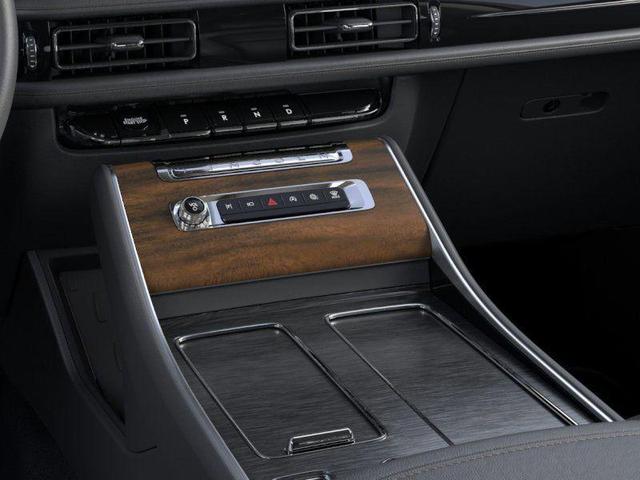 Photo of 2025 Infinite Black Metallic Lincoln Aviator