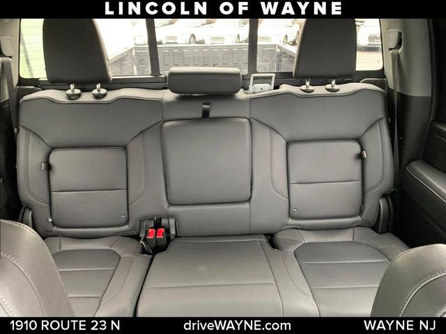 Photo of 2023 Summit White GMC Sierra 2500