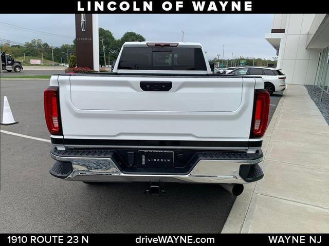 Photo of 2023 Summit White GMC Sierra 2500