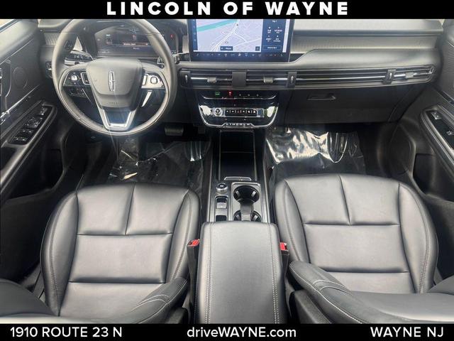 Photo of 2023 Silver Radiance Metallic Lincoln Corsair
