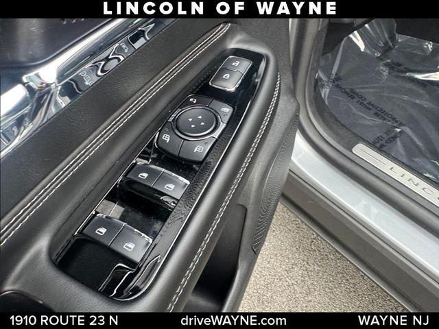 Photo of 2023 Silver Radiance Metallic Lincoln Corsair