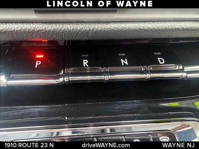 Photo of 2023 Silver Radiance Metallic Lincoln Corsair