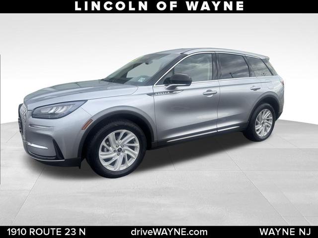 Photo of 2023 Silver Radiance Metallic Lincoln Corsair
