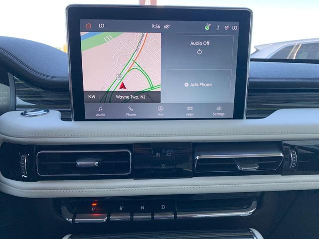 Photo of 2023 Pristine White Lincoln Aviator