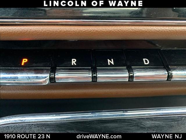 Photo of 2023 Infinite Black Metallic Lincoln Navigator