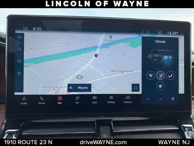 Photo of 2023 Infinite Black Metallic Lincoln Navigator