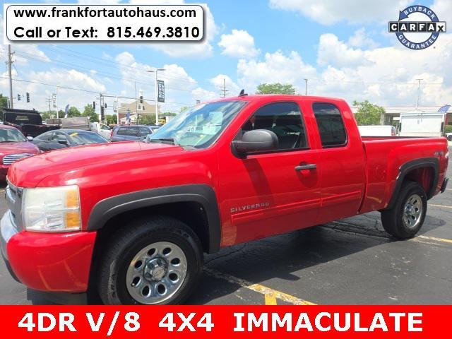 Photo of 2011 Victory Red Chevrolet Silverado 1500