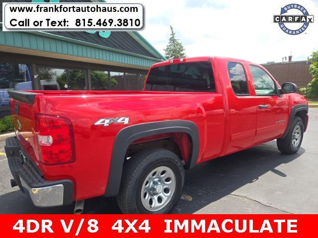 Photo of 2011 Victory Red Chevrolet Silverado 1500