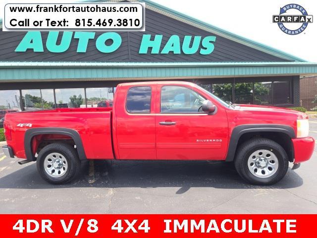 Photo of 2011 Victory Red Chevrolet Silverado 1500