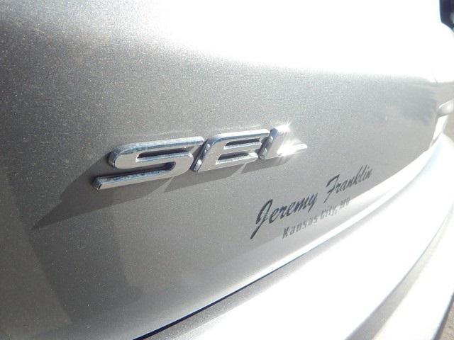 Photo of 2024 Iconic Silver Metallic Ford Edge
