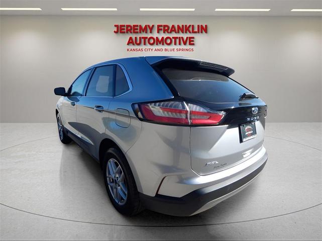 Photo of 2024 Iconic Silver Metallic Ford Edge