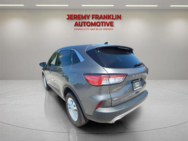 Photo of 2022 Carbonized Gray Metallic Ford Escape