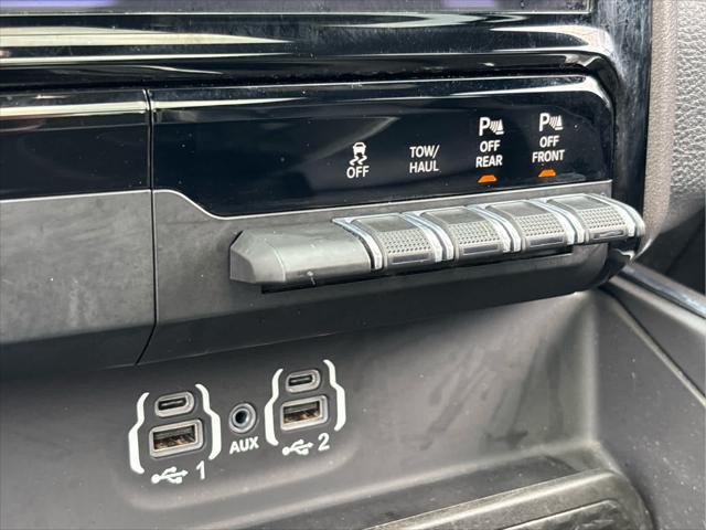 Photo of 2021 Bright White Clearcoat RAM 1500