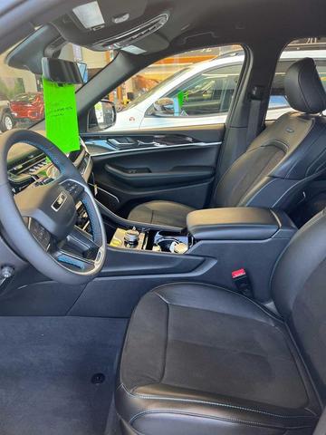 Photo of 2023 Bright White Clearcoat Jeep Grand Cherokee 4xe