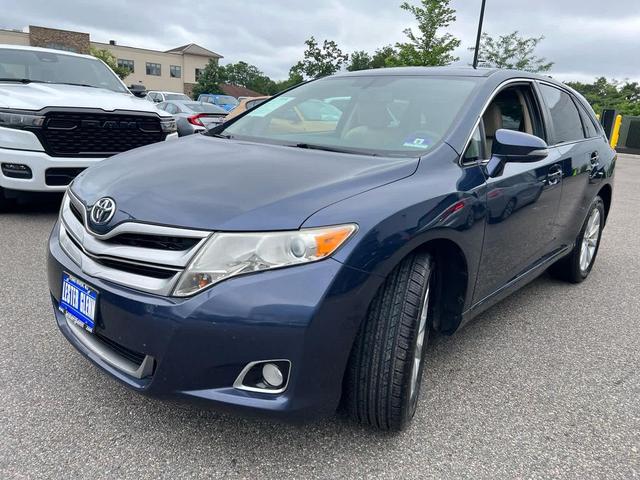 Photo of 2015 Parisian Night Pearl Toyota Venza