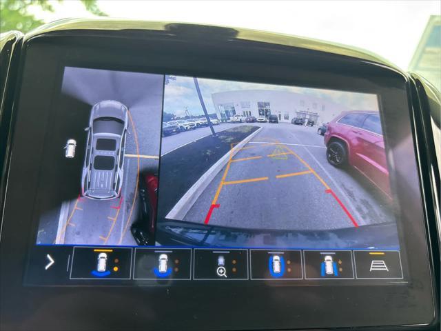 Photo of 2020 Graphite Metallic Chevrolet Traverse