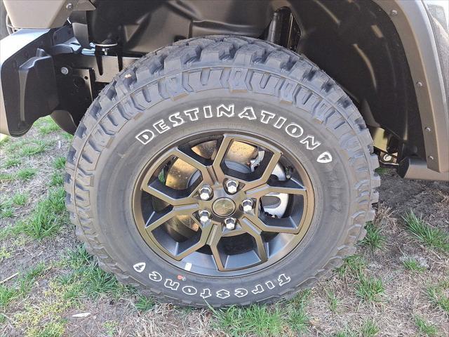 Photo of 2025 Granite Crystal Metallic Clearcoat Jeep Gladiator