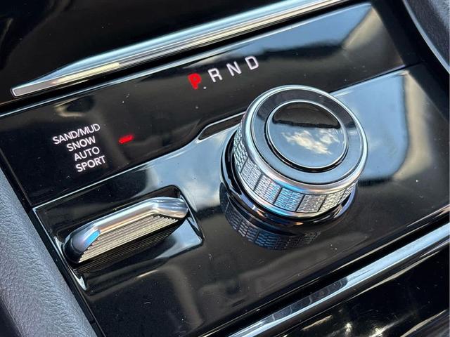 Photo of 2023 Baltic Gray Metallic Clearcoat Jeep Grand Cherokee L