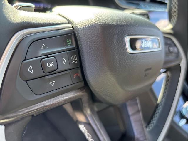 Photo of 2023 Baltic Gray Metallic Clearcoat Jeep Grand Cherokee L