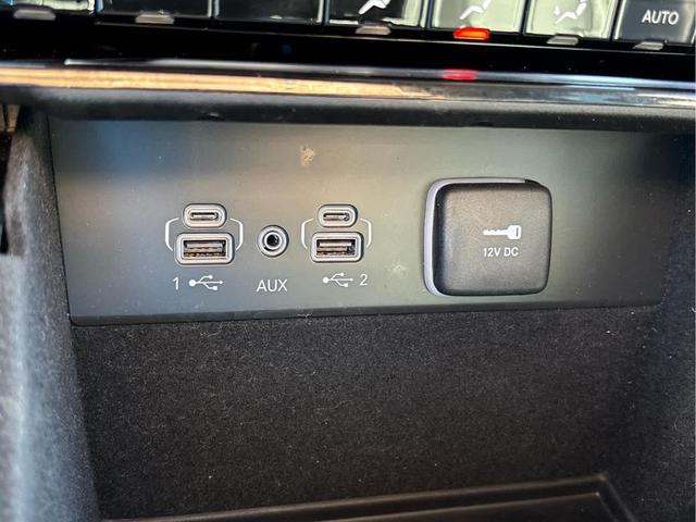 Photo of 2023 Baltic Gray Metallic Clearcoat Jeep Grand Cherokee L